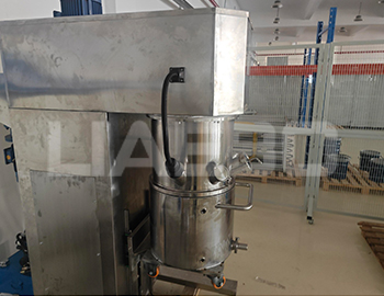 南通某科技有限公司50L雙行星攪拌機+壓料機調(diào)試成功