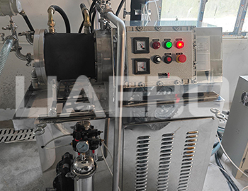 景德鎮(zhèn)某有限公司10L砂磨機調試成功